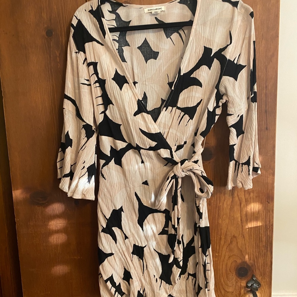 Billabong floral wrap dress.